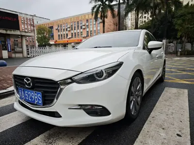 Mazda 3 Axela · 2017 год