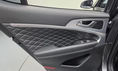 Genesis G70 2019, 136984 км, за 17990000 KRW - фото 25