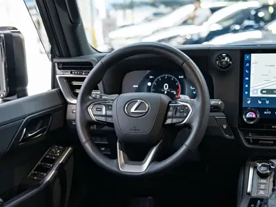 Lexus GX 2025, 15500 км, за 727600 CNY - фото 14