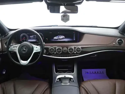 Mercedes-Benz S-Class 2021, 64000 км, за 388000 CNY - фото 8