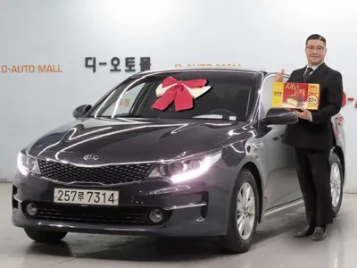 Kia K5 · 2018 год