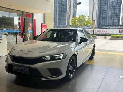 Honda Civic · 2023 год