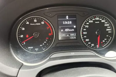 Audi A3 2019, 111000 км, за 54159.42 CNY - фото 13