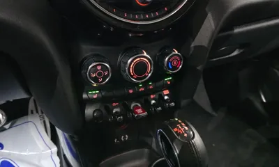 MINI Cooper 2018, 84171 км, за 8900000 KRW - фото 18