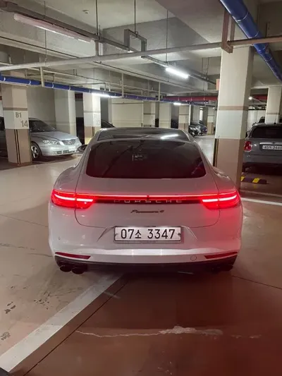 Porsche Panamera 2018, 35700 км, за 113000000 KRW