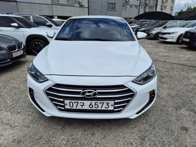 Hyundai Avante 2017, 119611 км, за 8700000 KRW - фото 1