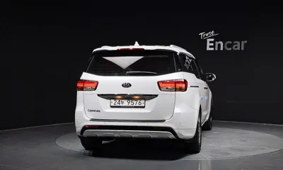 Kia Canival 2015, 123022 км, за 10500000 KRW - фото 4