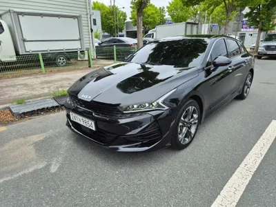 Kia K5 · 2023 год