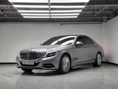 Mercedes-Benz S-Class · 2015 год