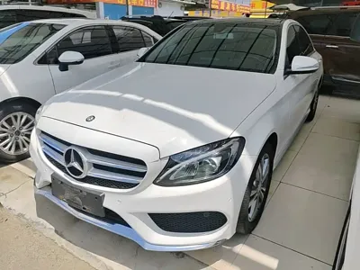 Mercedes-Benz C-Class · 2015 год