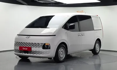 Hyundai Staria · 2025 год
