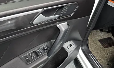 Volkswagen Tiguan 2018, 62099 км, за 21800000 KRW - фото 16