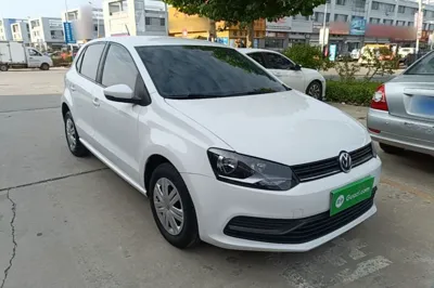 Volkswagen Polo 2016, 48900 км, за 37003.38 CNY