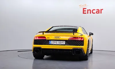 Audi R8 2021, 5976 км, за 199990000 KRW