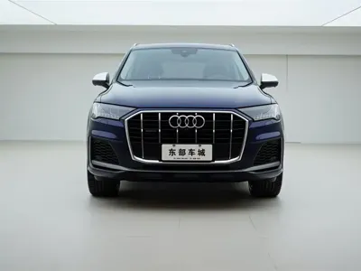Audi Q7 2021, 74000 км, за 275800 CNY