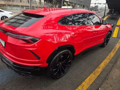 Lamborghini Urus 2021, 41500 км, за 250000000 KRW