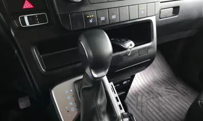 Hyundai Staria 2023, 13645 км, за 26000000 KRW - фото 9
