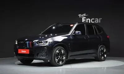 BMW iX3 · 2023 год