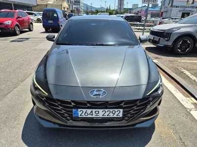 Hyundai Avante · 2022 год