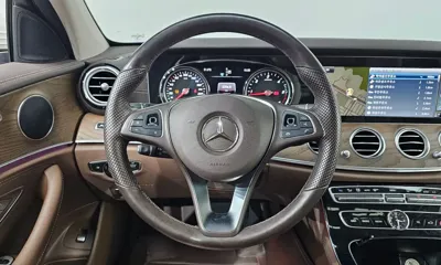 Mercedes-Benz E-Class 2018, 83215 км, за 23000000 KRW - фото 14