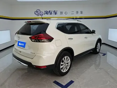 Nissan X-Trail 2020, 59800 км, за 74800 CNY