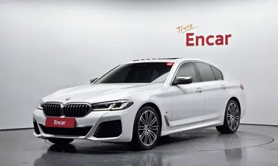 BMW 5-Series · 2018 год