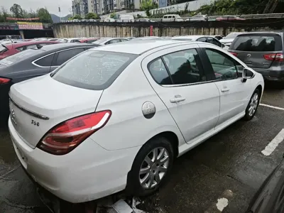 Peugeot 308 2014, 50000 км, за 18800 CNY - фото 7