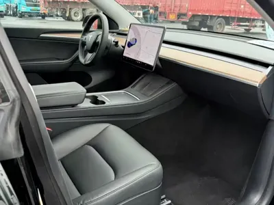 Tesla Model Y 2021, 70000 км, за 109700 CNY - фото 5
