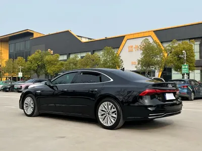 Audi A7L 2024, 62000 км, за 250000 CNY