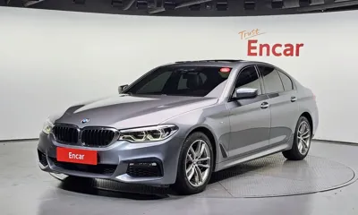 BMW 5-Series · 2017 год