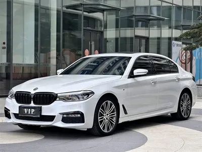 BMW 5 Series 2018, 73000 км, за 153800 CNY - фото 1