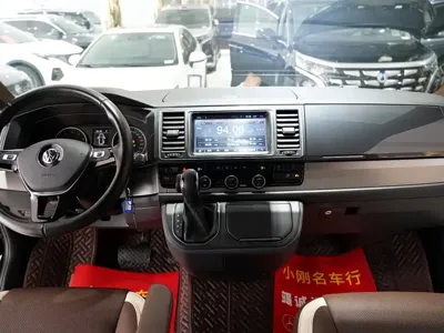 Volkswagen Caravelle 2019, 35000 км, за 199000 CNY