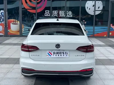 Volkswagen Lavida 2023, 17000 км, за 81800 CNY - фото 8
