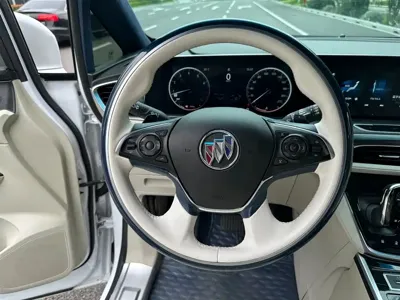 Buick GL8 2022, 90000 км, за 176800 CNY - фото 7