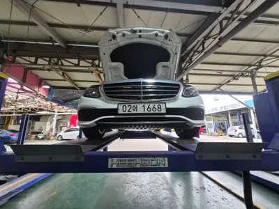 Mercedes-Benz E-Class 2018, 78470 км, за 22900000 KRW - фото 1