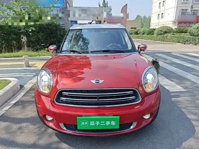 MINI Mini Countryman 2015, 83200 км, за 46300 CNY