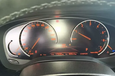 BMW 5 Series 2018, 173900 км, за 127298.77 CNY - фото 14