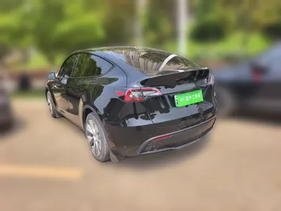 Tesla Model Y 2021, 128400 км, за 132417.64 CNY