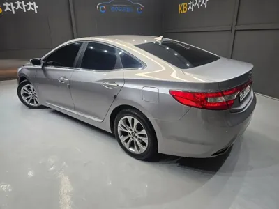 Hyundai Grandeur 2012, 250537 км, за 3800000 KRW - фото 4