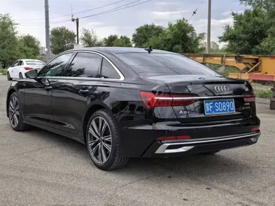 Audi A6L 2025, 13700 км, за 285000 CNY