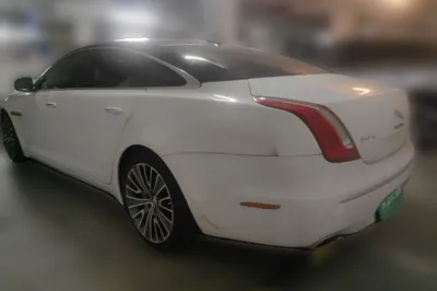 Jaguar XJ 2014, 167000 км, за 60474.73 CNY