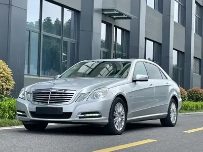 Mercedes-Benz E-Class · 2012 год