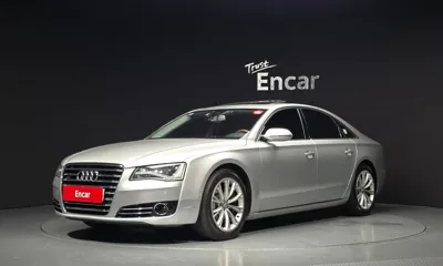 Audi A8 · 2011 год