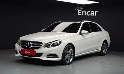 Mercedes-Benz E-Class · 2016 год