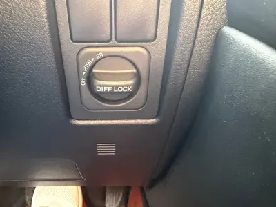 Toyota Land Cruiser 2019, 76000 км, за 430000 CNY - фото 8