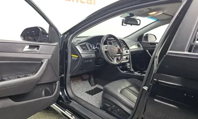 Hyundai Sonata 2018, 89288 км, за 12000000 KRW - фото 10