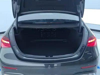 Mercedes-Benz C-Class 2023, 31300 км, за 182000 CNY - фото 4