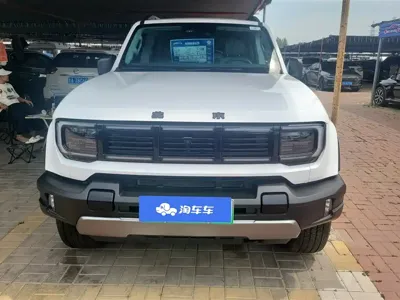 Beijing Off-Road 北京越野BJ40增程 2025, 5800 км, за 156000 CNY