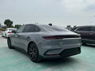 BYD Han 2025, 25000 км, за 118800 CNY