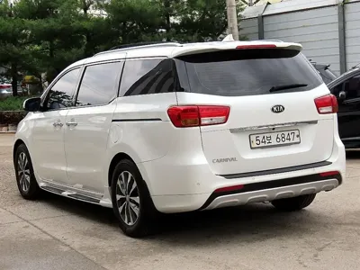 Kia Canival 2016, 80003 км, за 10900000 KRW - фото 3